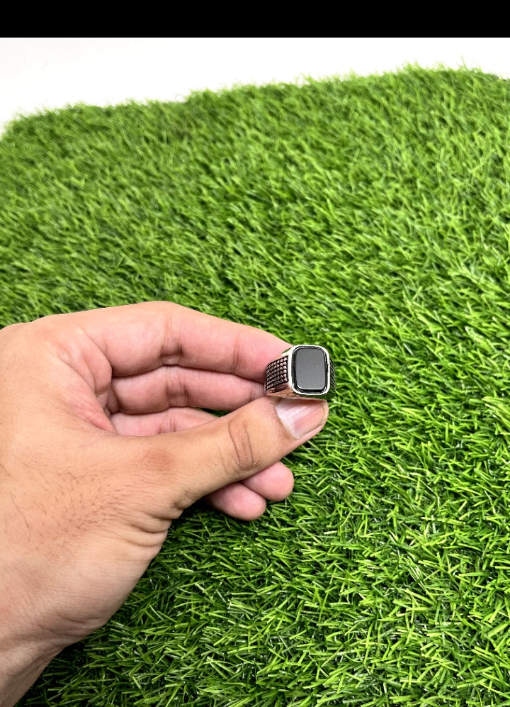 Elegant Black Stone Rings Adjustable size