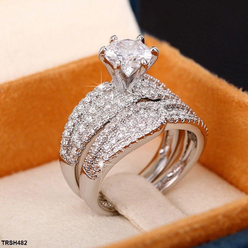 Circle Diamond Couple Rings